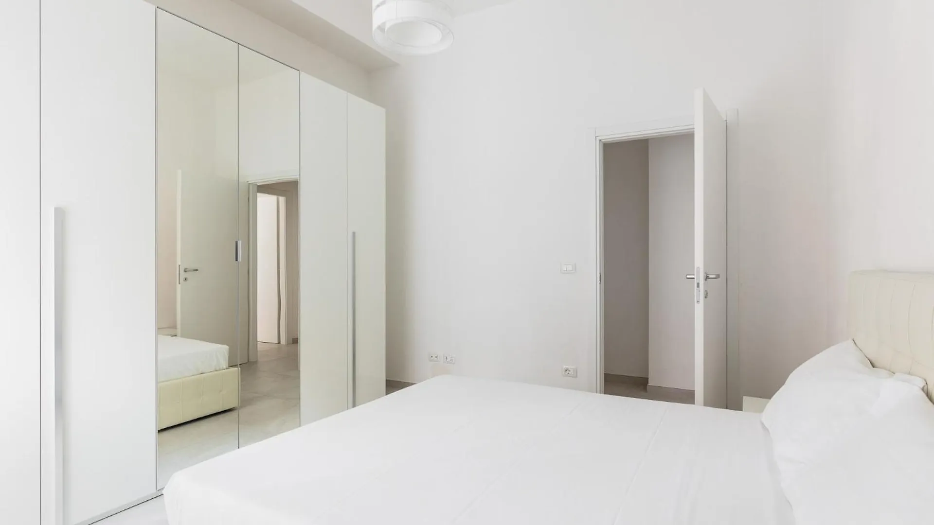 Via Del Rondone 1-2 Apartment Bologna